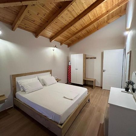 Amazing Familiar Apartments And Rooms Sarandë Eksteriør bilde