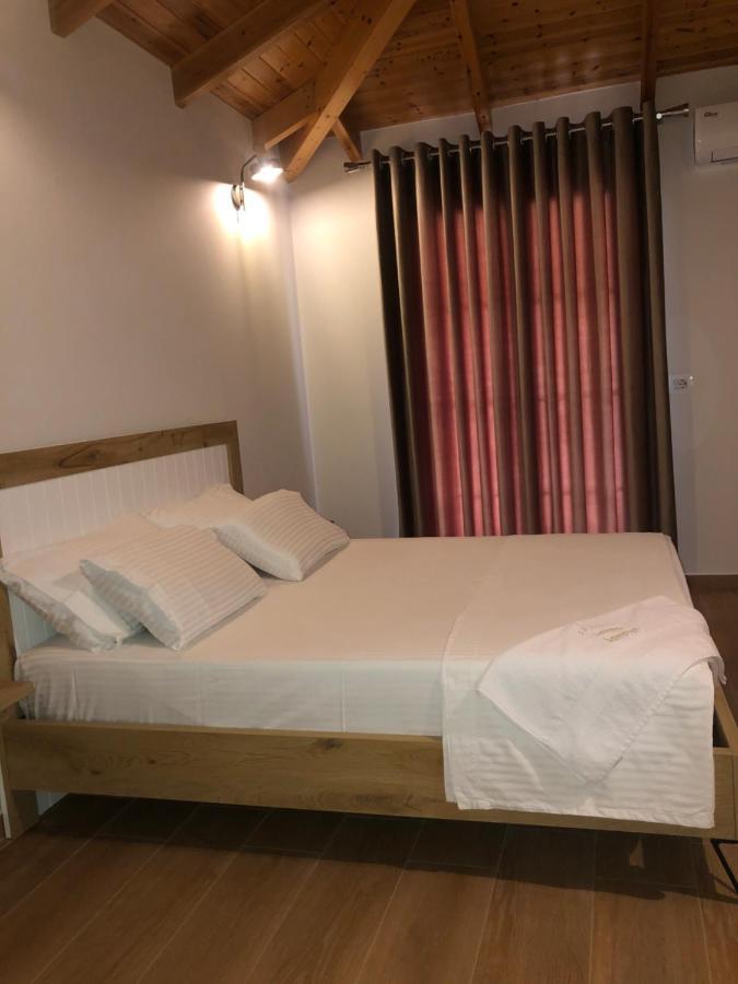 Amazing Familiar Apartments And Rooms Sarandë Eksteriør bilde