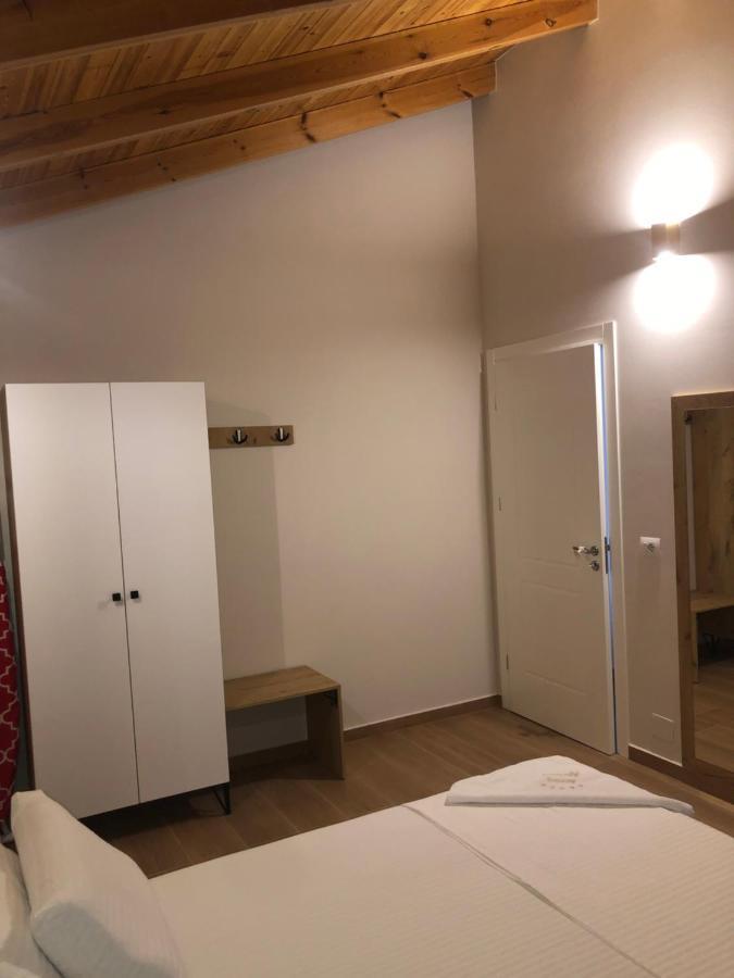 Amazing Familiar Apartments And Rooms Sarandë Eksteriør bilde