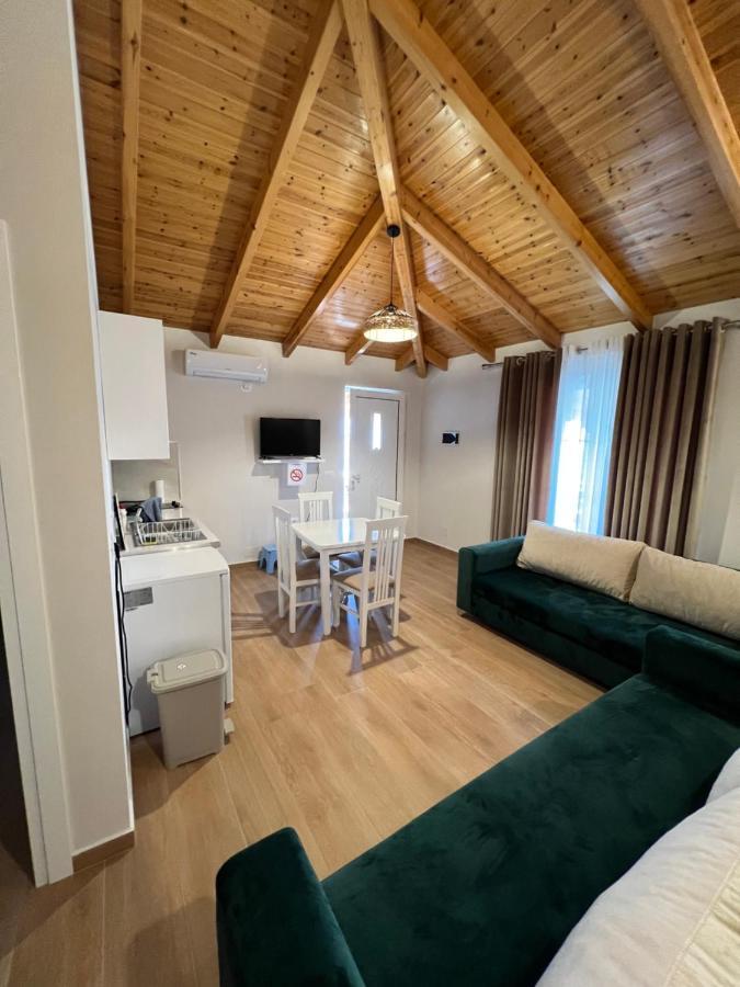 Amazing Familiar Apartments And Rooms Sarandë Eksteriør bilde