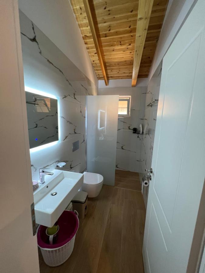 Amazing Familiar Apartments And Rooms Sarandë Eksteriør bilde