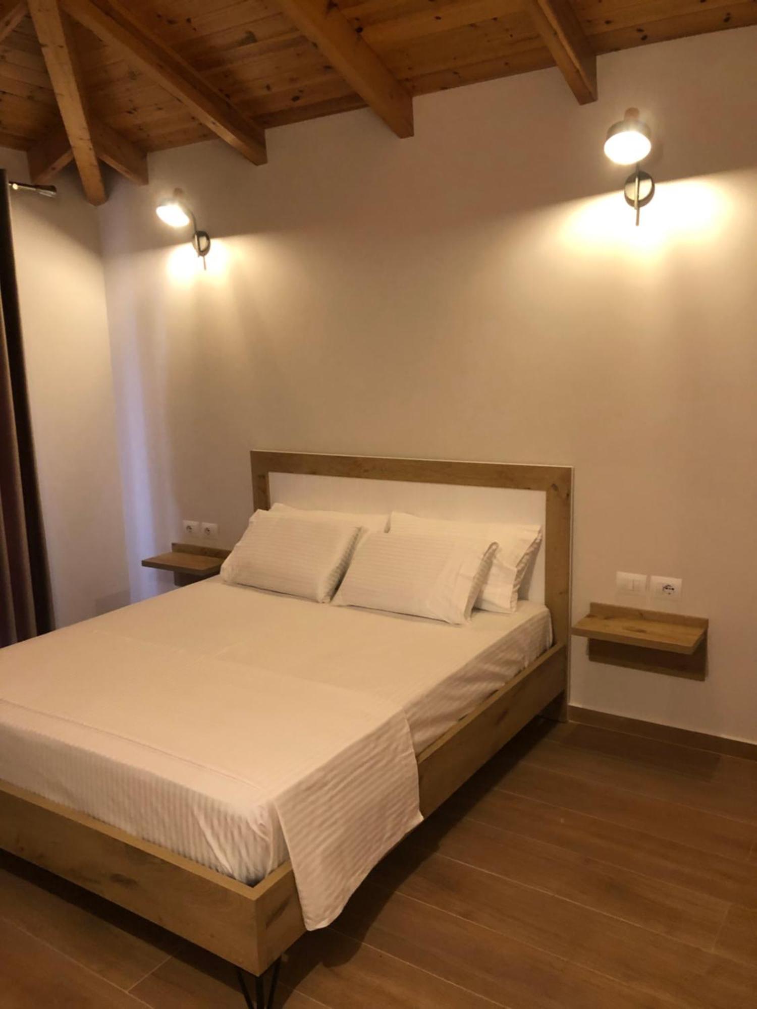 Amazing Familiar Apartments And Rooms Sarandë Eksteriør bilde