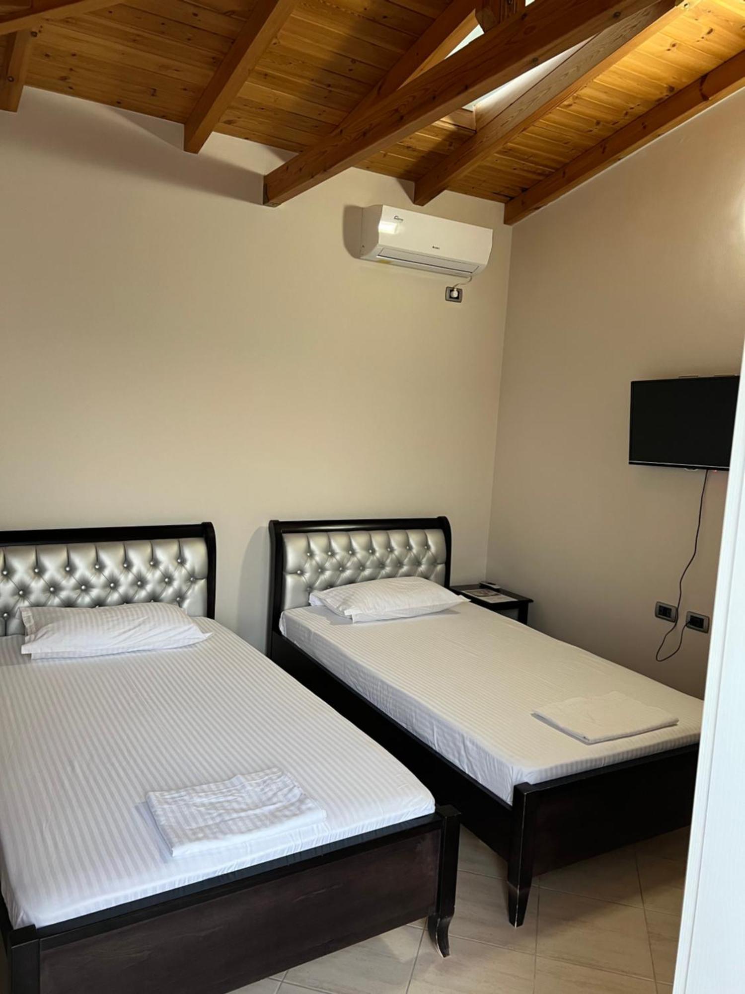 Amazing Familiar Apartments And Rooms Sarandë Eksteriør bilde