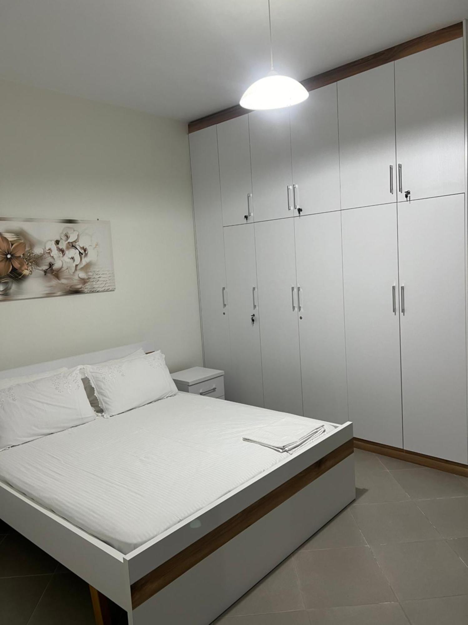 Amazing Familiar Apartments And Rooms Sarandë Eksteriør bilde