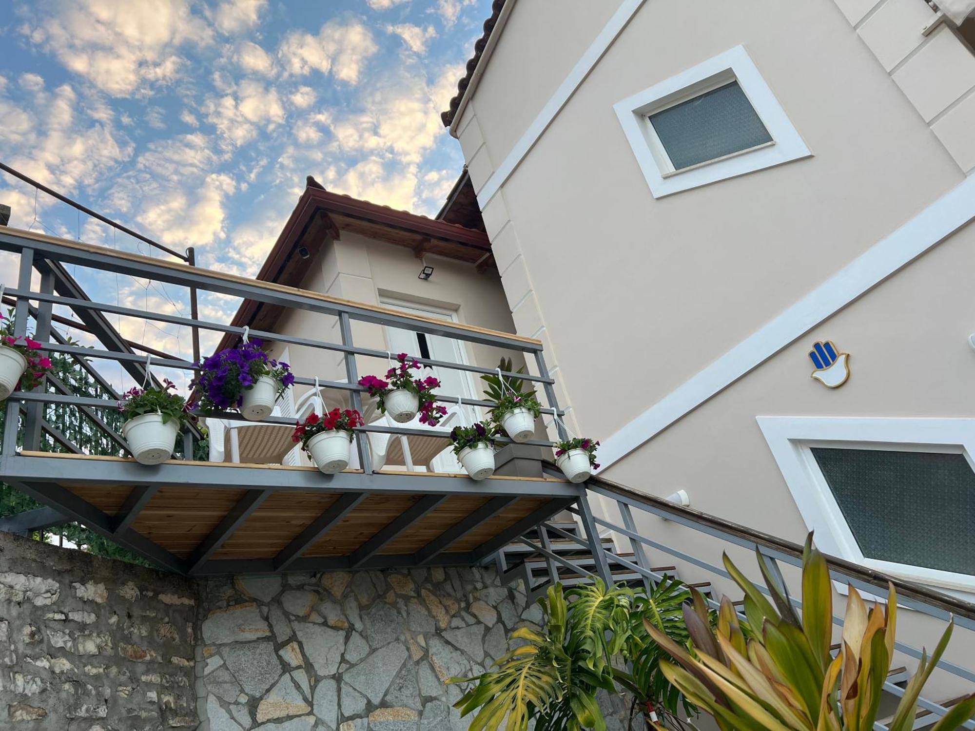 Amazing Familiar Apartments And Rooms Sarandë Eksteriør bilde